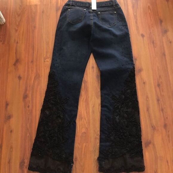 NWT Style Y2K Flare, bottom, jeans with lace and beading stretch. Size 6. ￼ - Picture 5 of 7